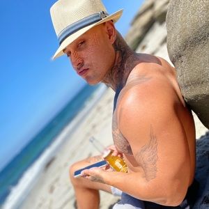 Meet your Posher, Bryant